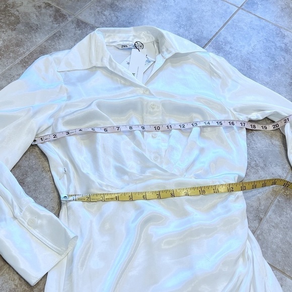 NWT Zara Satin Effect Mini Dress Long Sleeve White Sexy V Neck Collared Button S - Picture 7 of 12